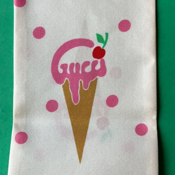 🍦 GUCCI ICE CREAM SCARF 🍦NWT 🍦 - Picture 5 of 16